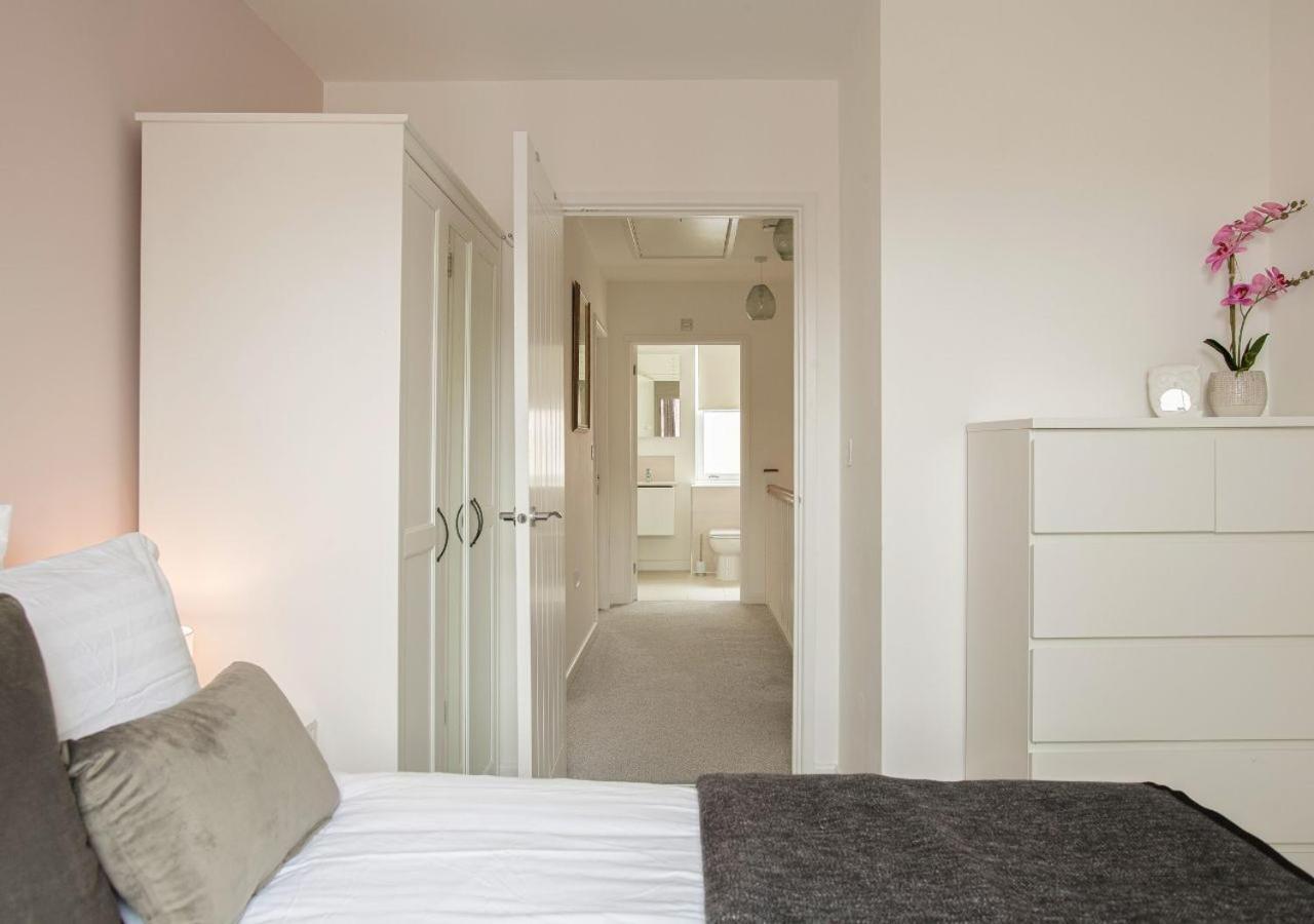 Vila Stunning 2 Bed With Private Patio And Free Parking Cheltenham Exteriér fotografie