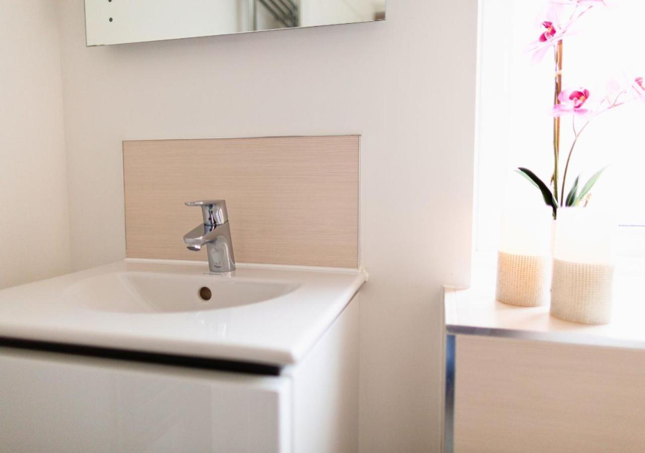 Vila Stunning 2 Bed With Private Patio And Free Parking Cheltenham Exteriér fotografie